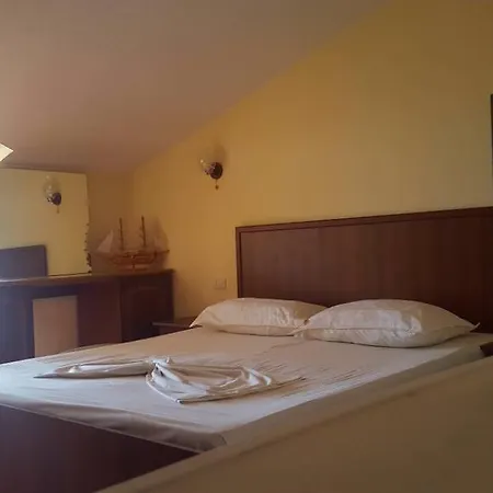 Kosmira Hotel