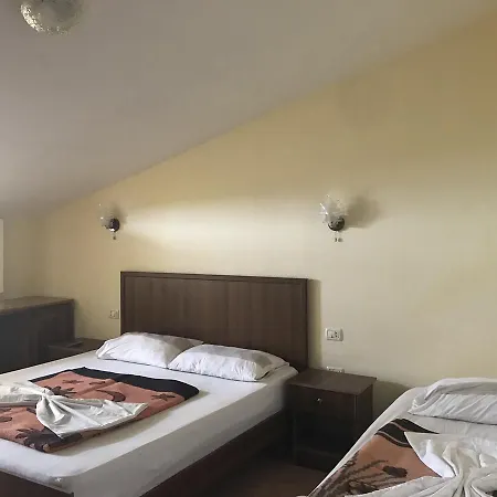 Hotel Kosmira Golem (Tirana)