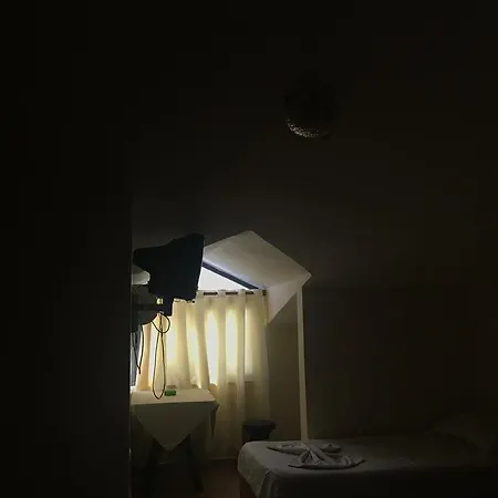 Kosmira Hotel *