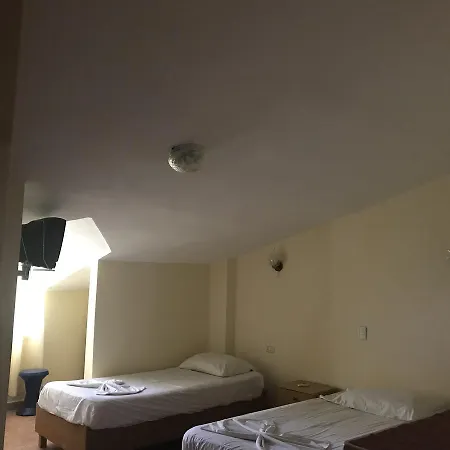 Hotel Kosmira Golem (Tirana)